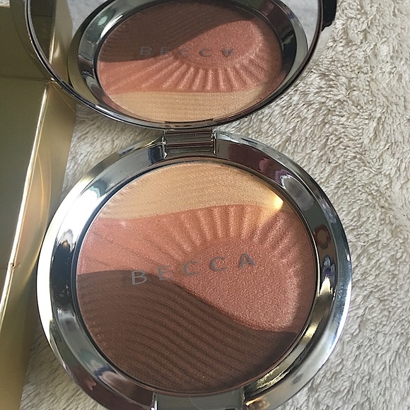 Becca Endless Summer Glow Highlighter Bronzer Chrissy BNIB - Picture 10 of 15